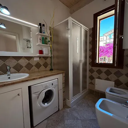 Loft Maris In Piazza Sulis Vista Mare Daire *